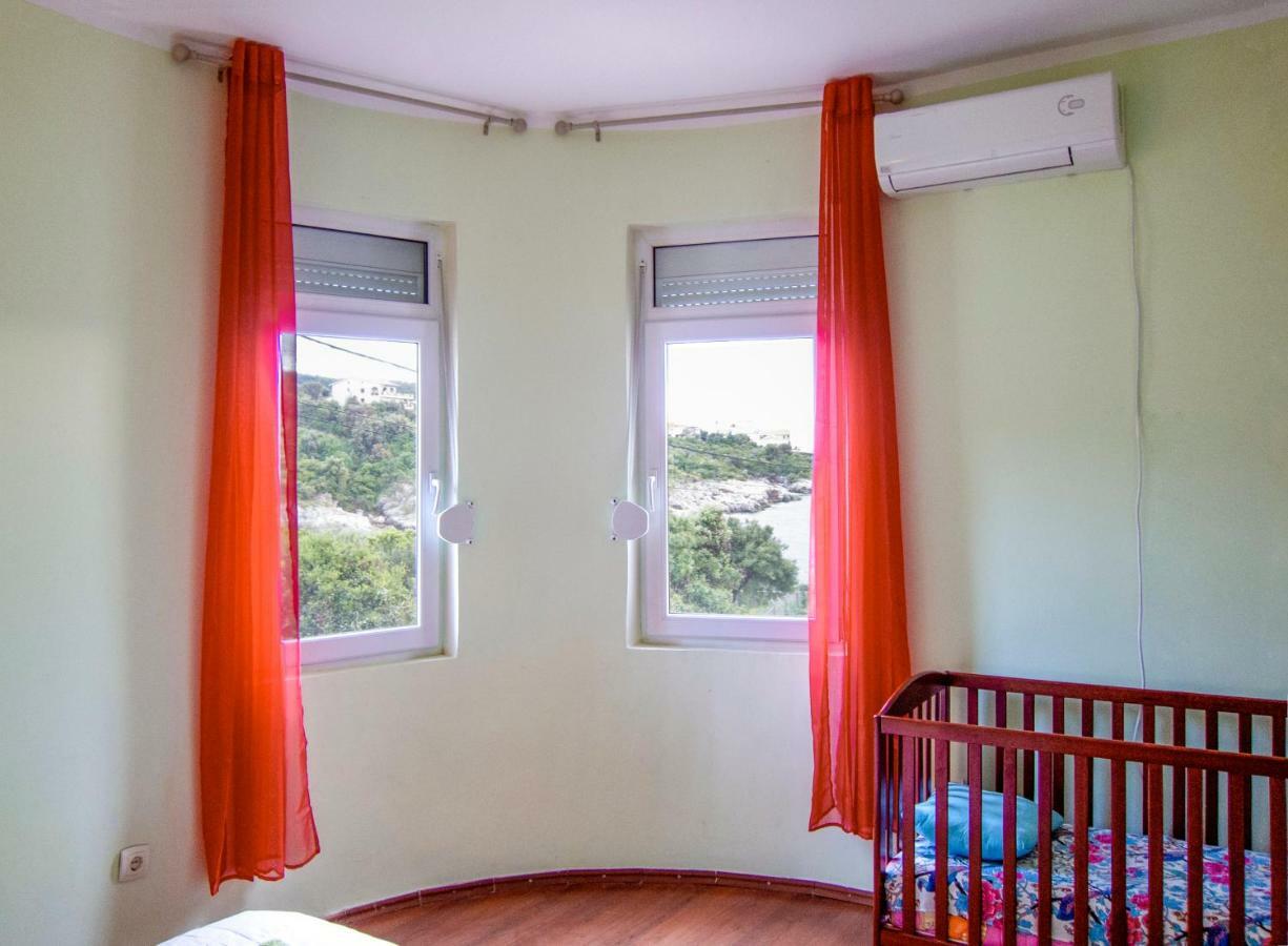 Villa Rossa Utjeha Esterno foto
