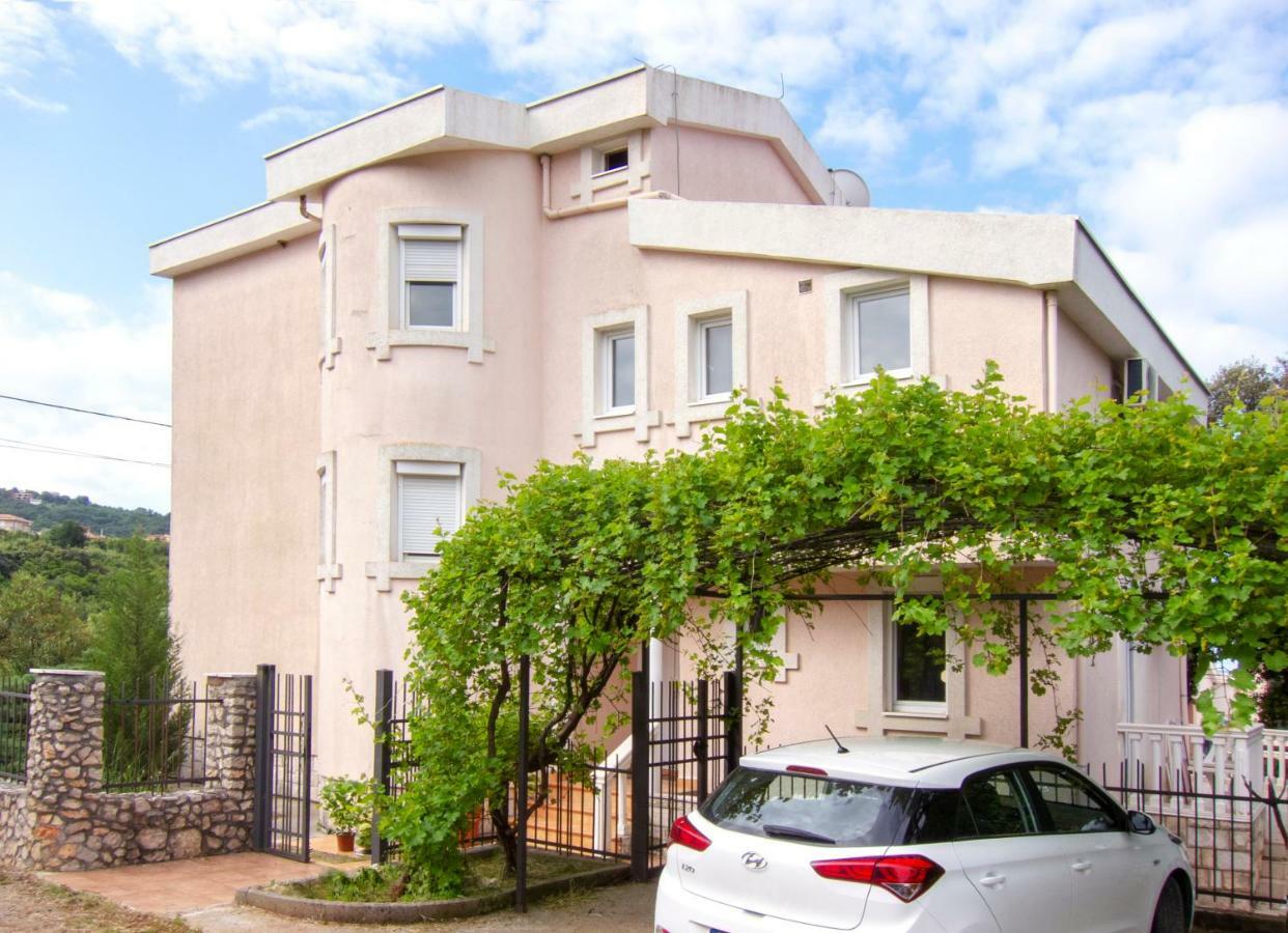 Villa Rossa Utjeha Esterno foto